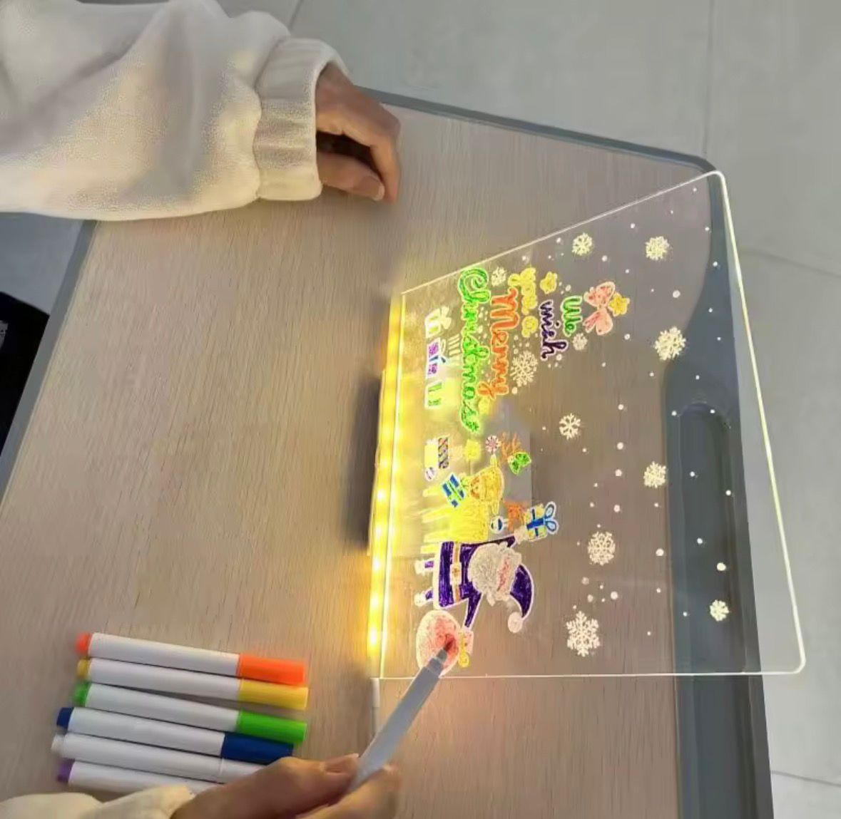 ✨ Light Drawing Tablet – Create, Erase, Repeat Endlessly